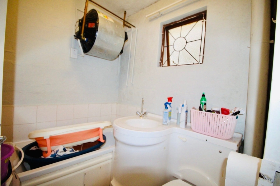 1 Bedroom Property for Sale in Amalinda Eastern Cape